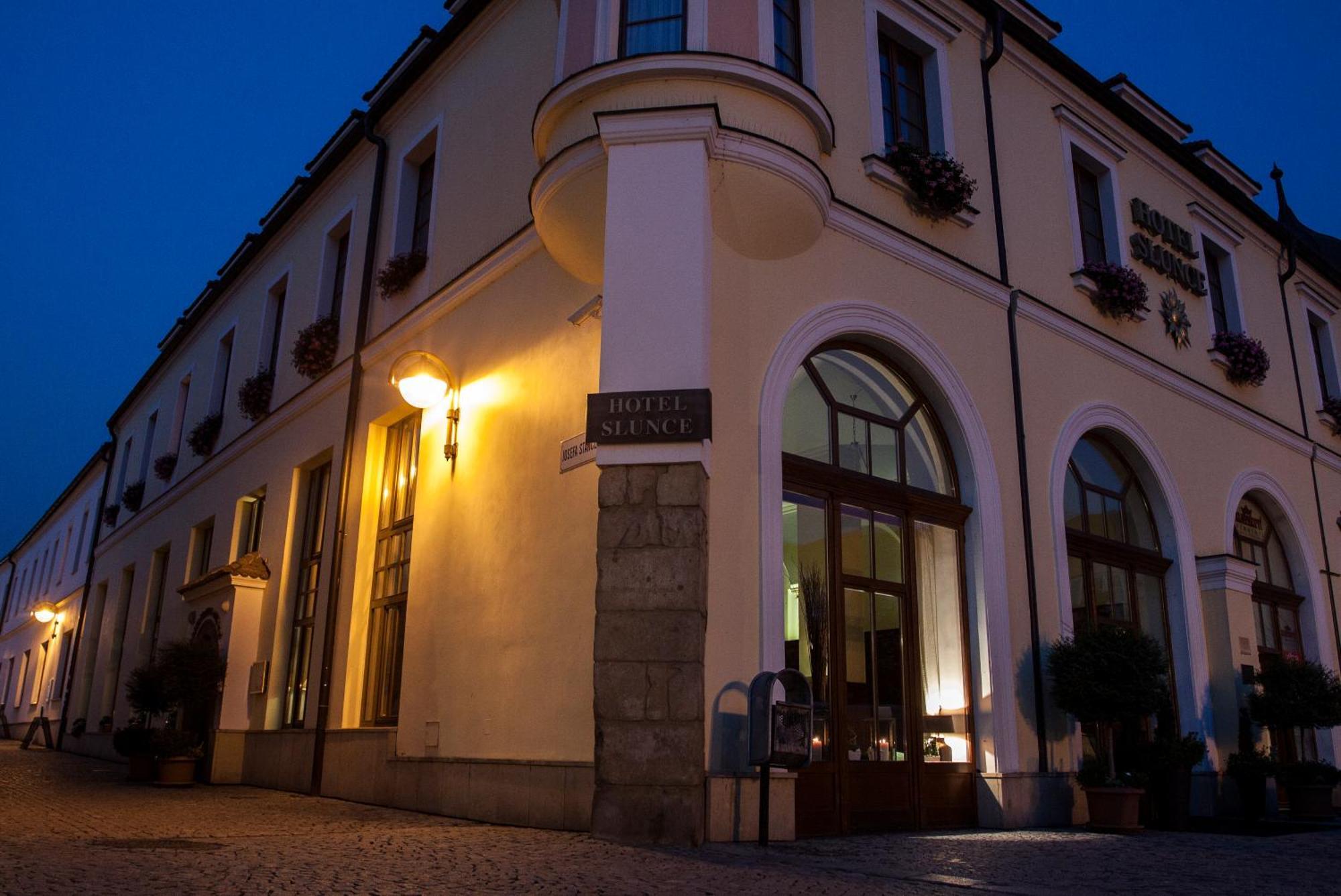 Hotel Slunce Uherské Hradiště Exteriör bild