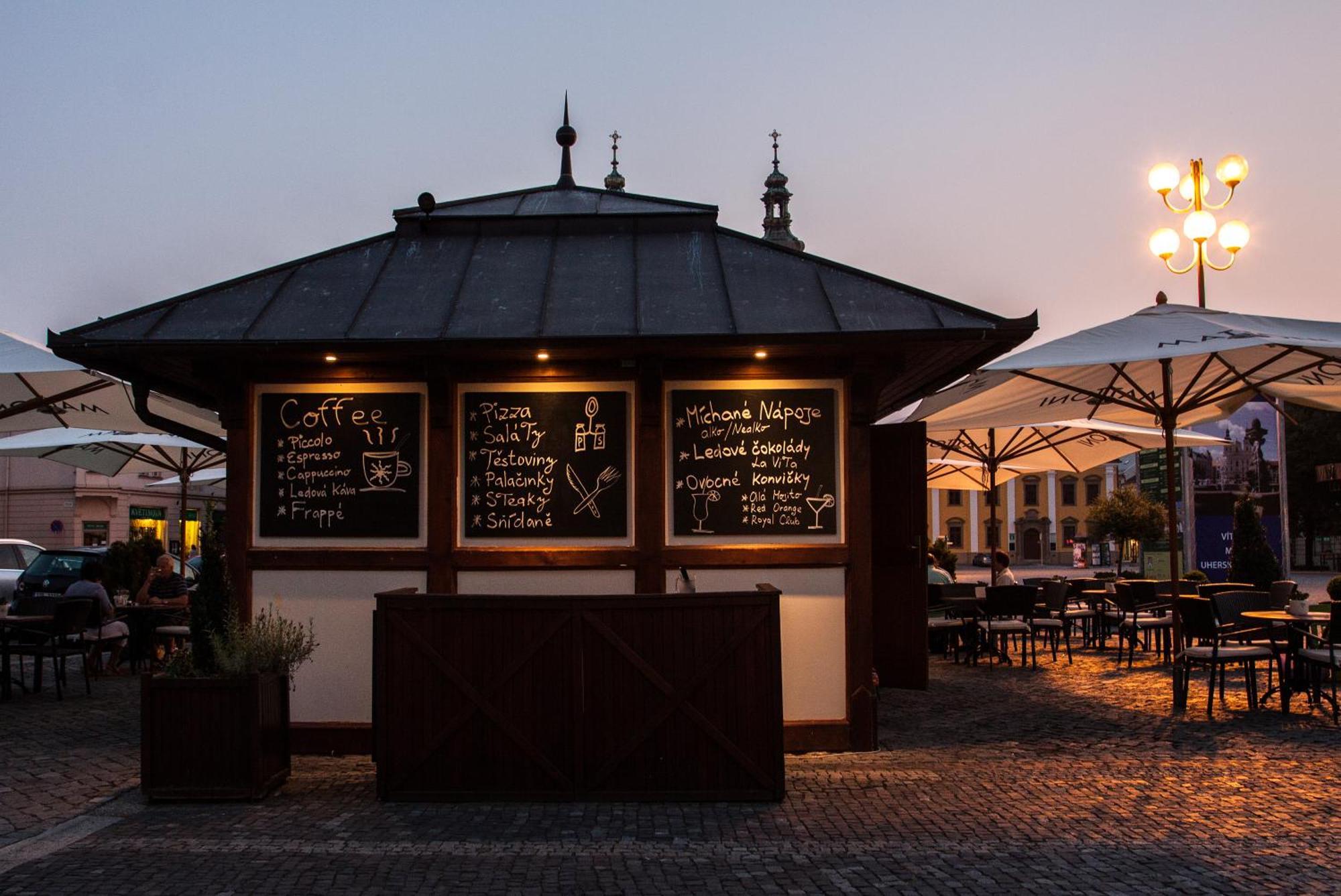 Hotel Slunce Uherské Hradiště Exteriör bild